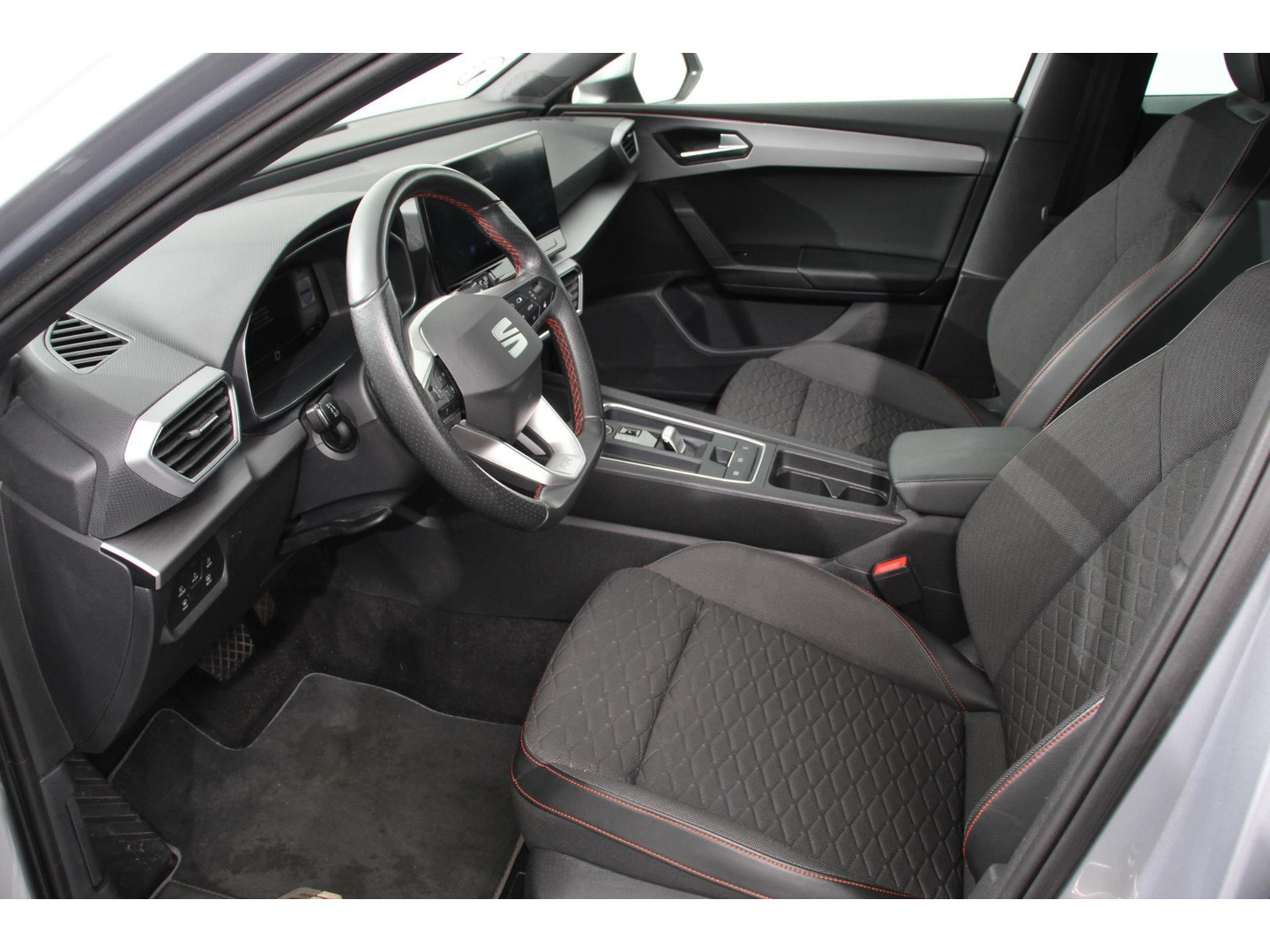 SEAT SEAT