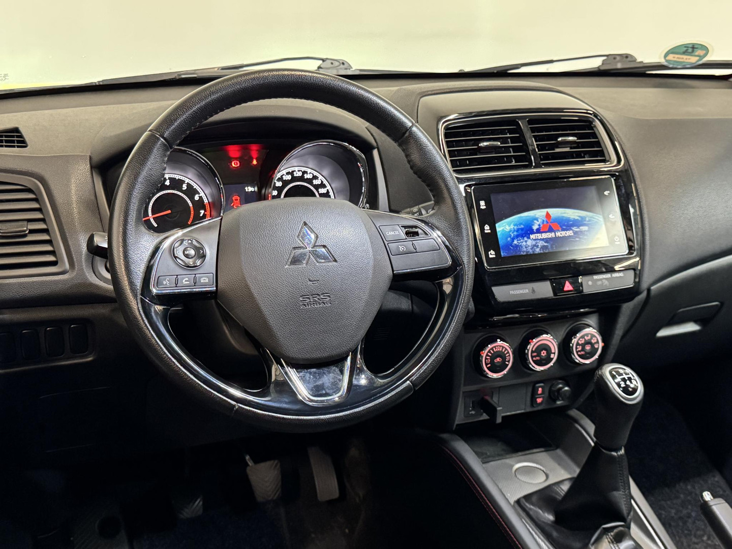 Mitsubishi Mitsubishi