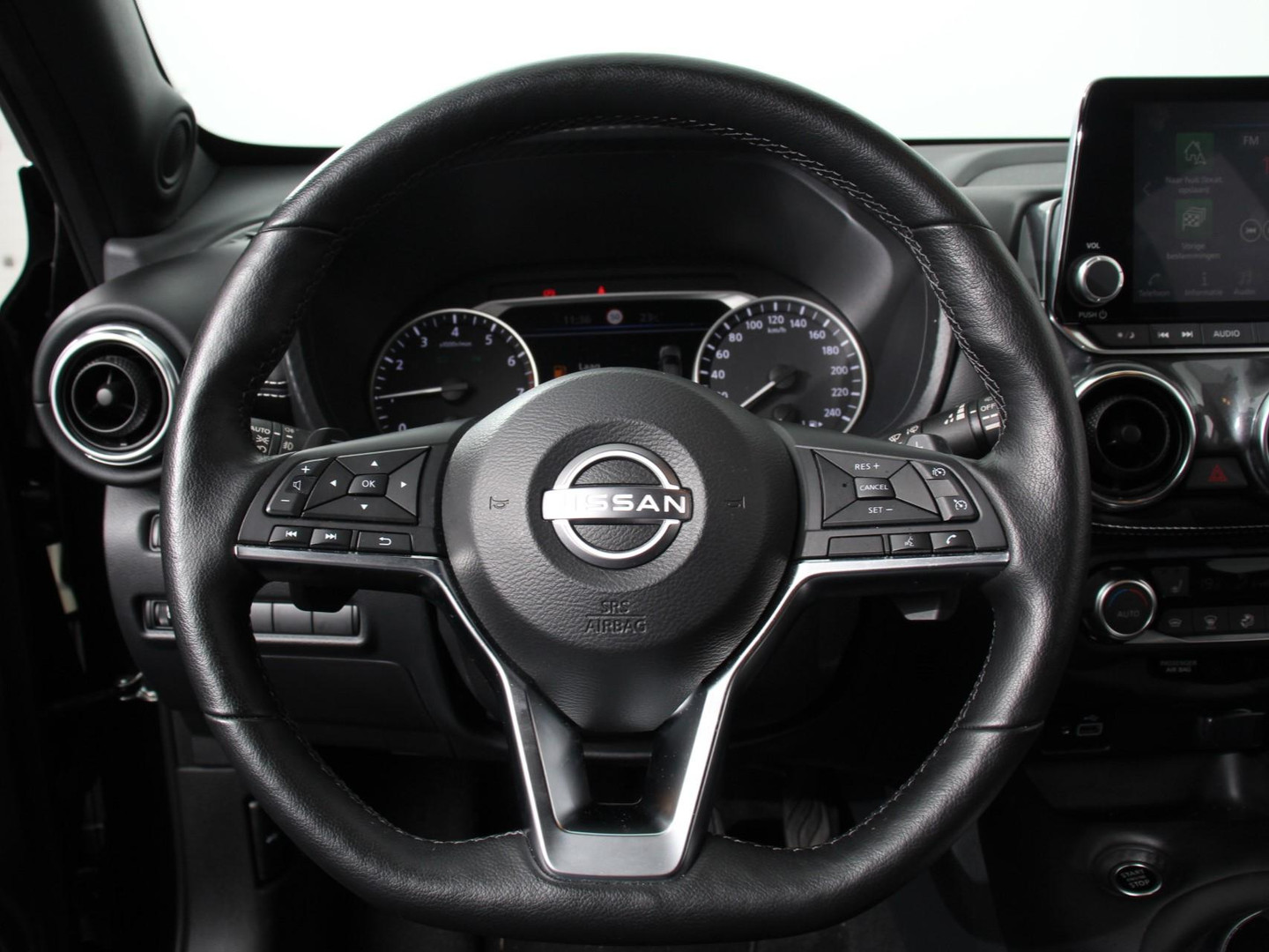 Nissan Nissan