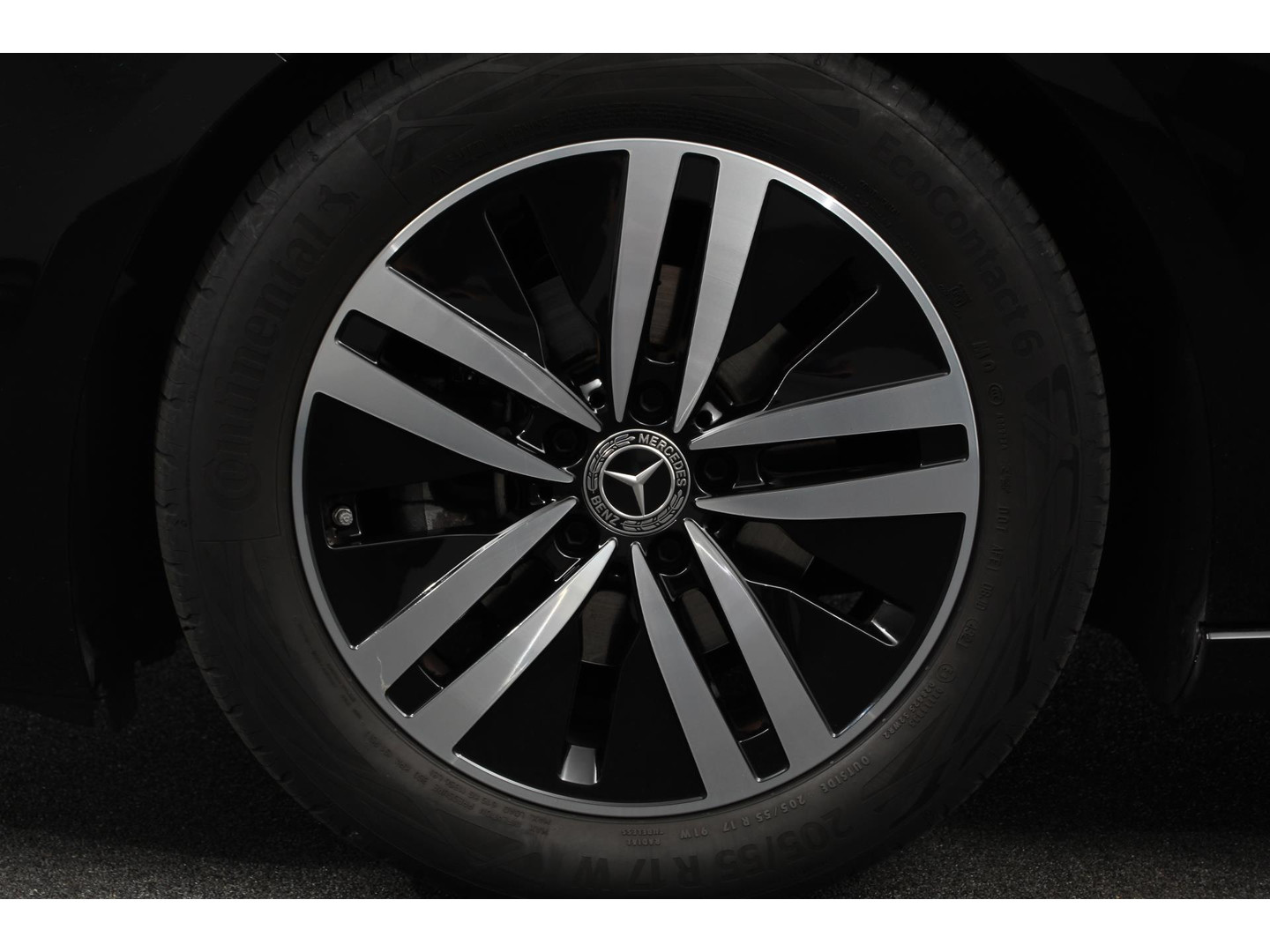 Mercedes-Benz Mercedes-Benz