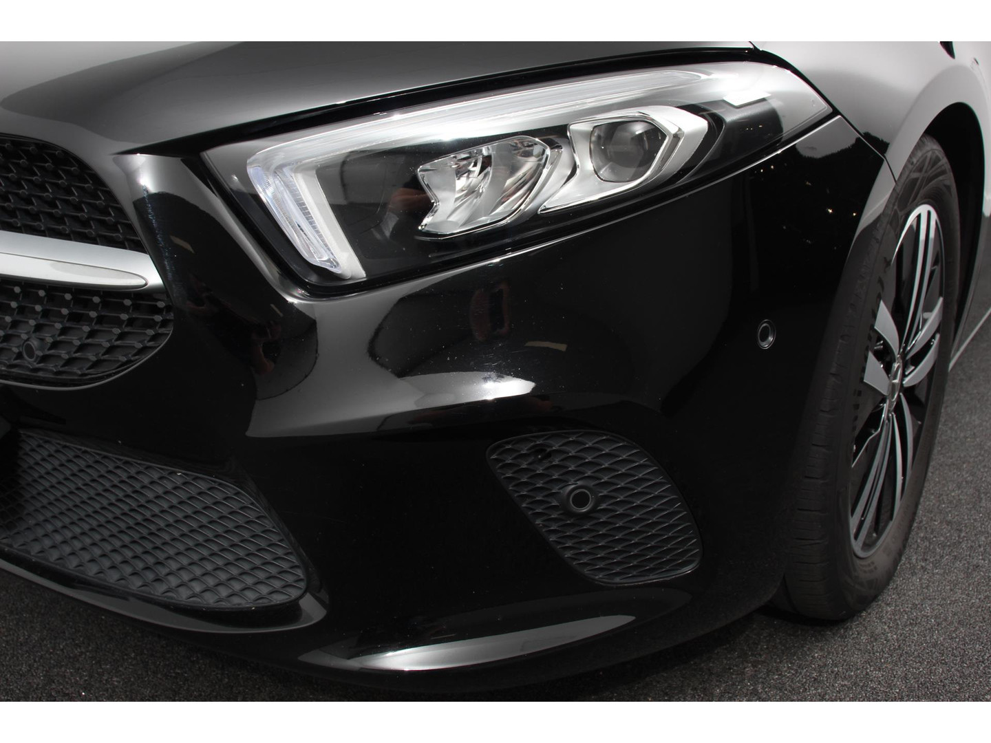 Mercedes-Benz Mercedes-Benz