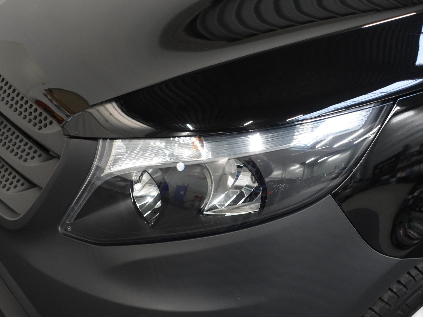 Mercedes-Benz Mercedes-Benz