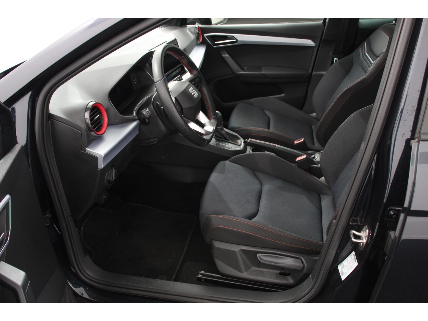 SEAT SEAT