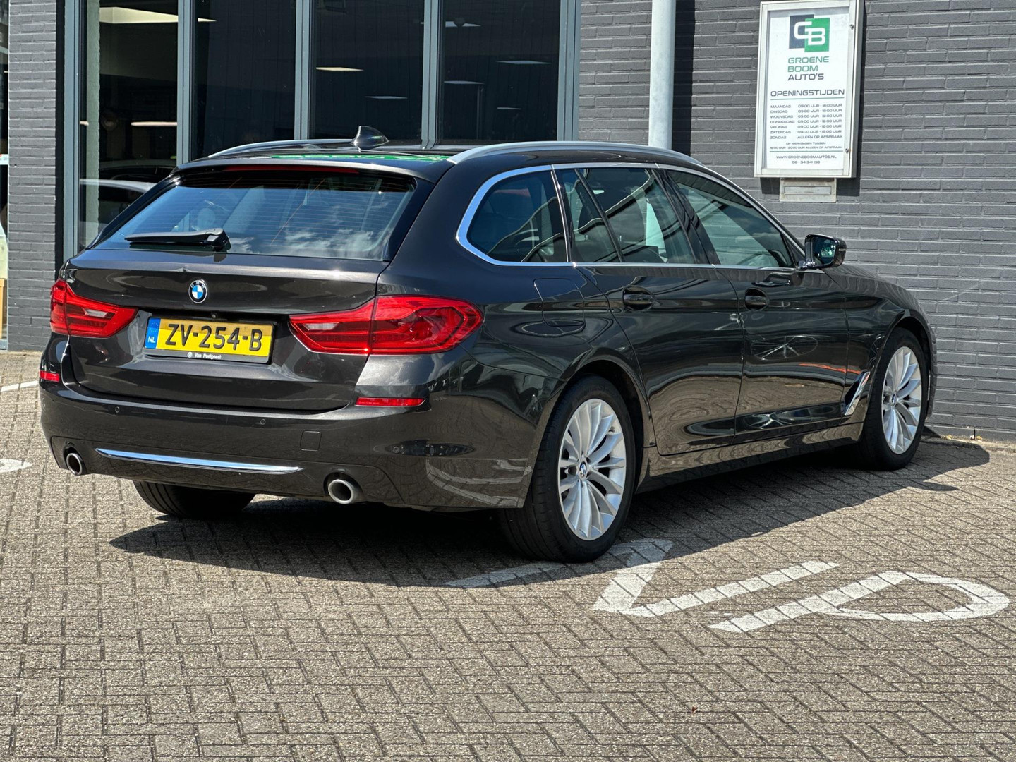 BMW BMW