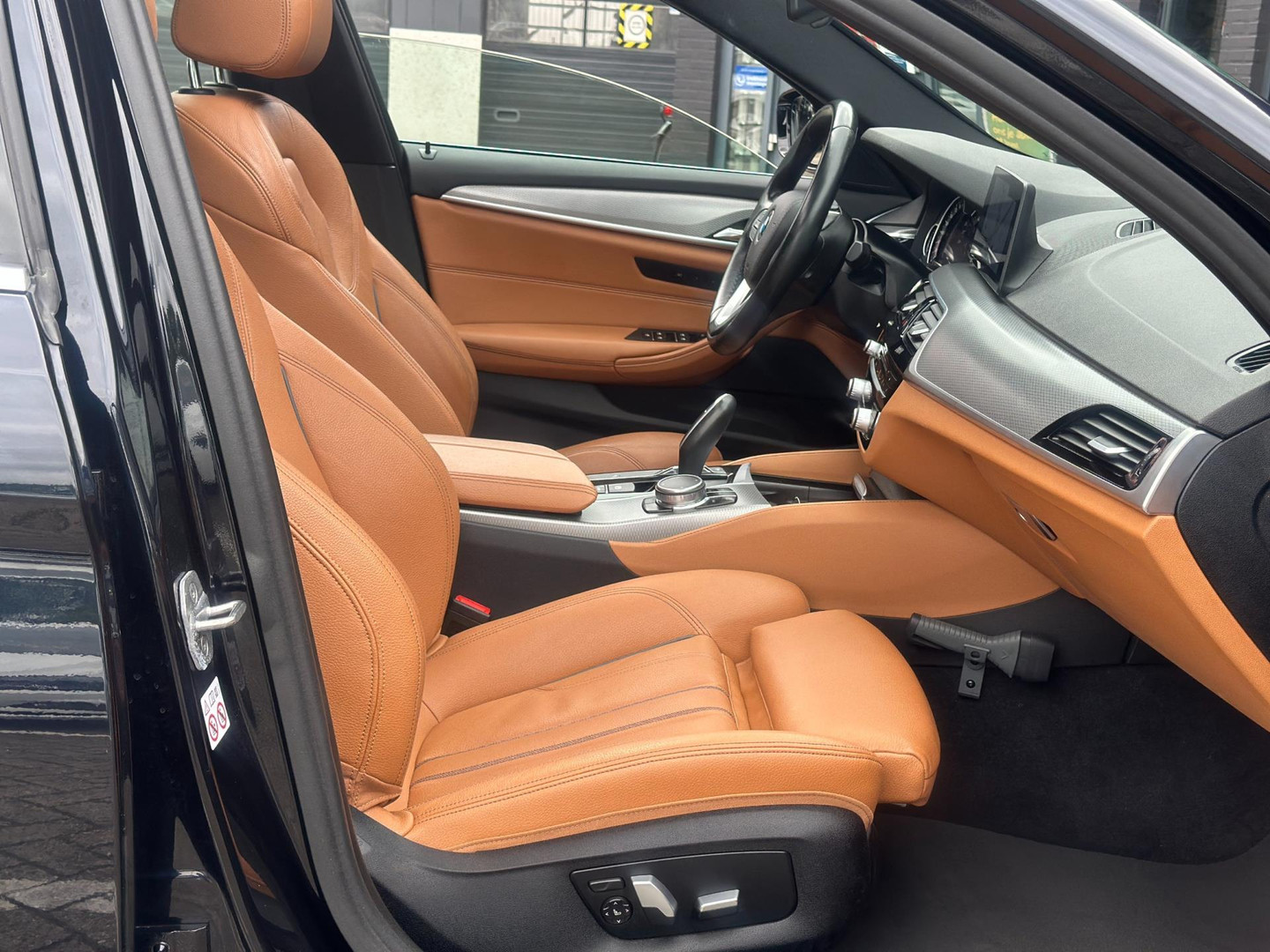BMW BMW