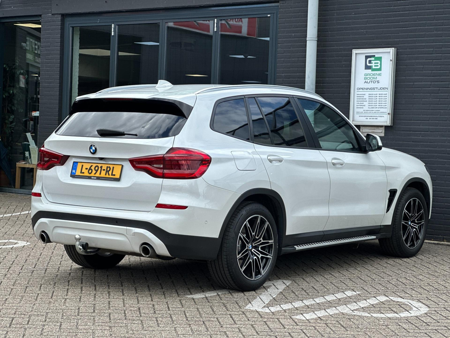 BMW
