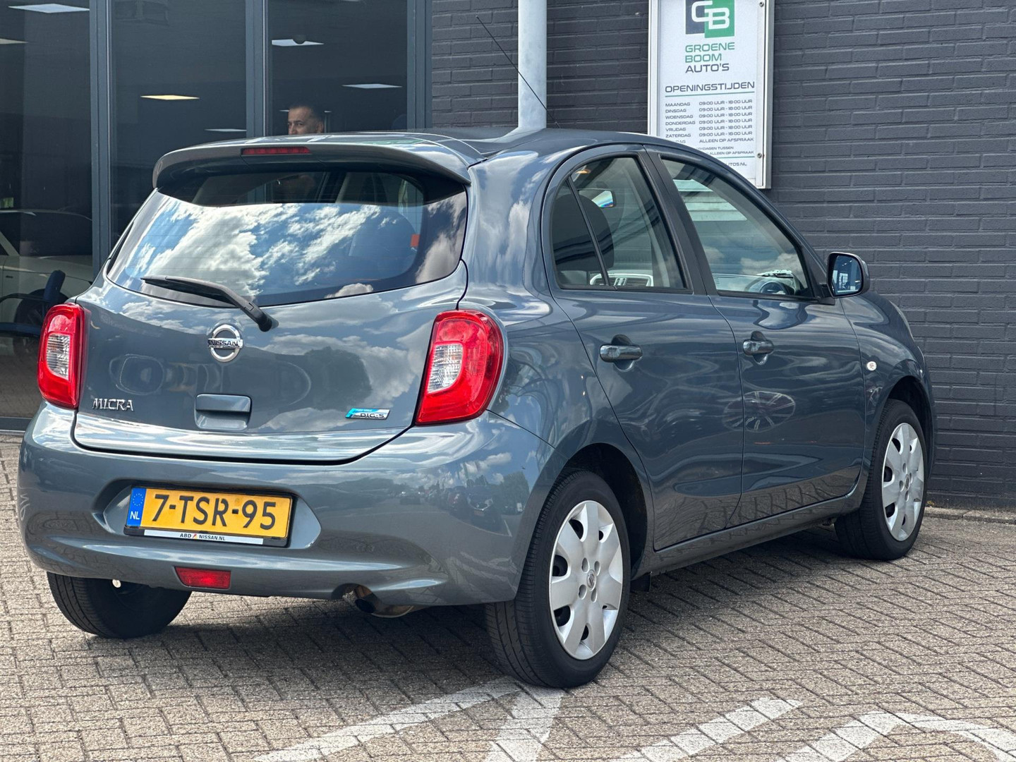 Nissan