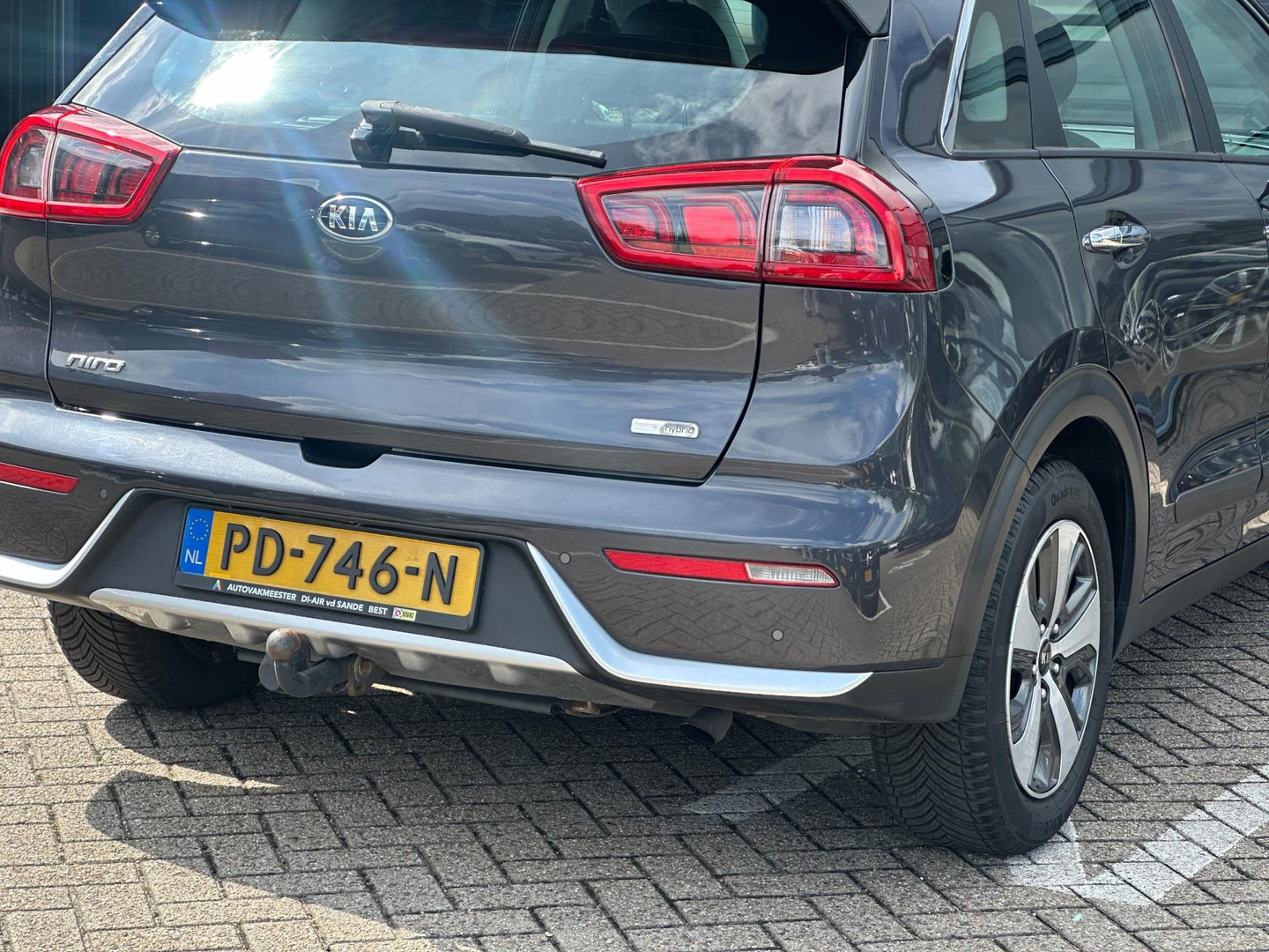 Kia