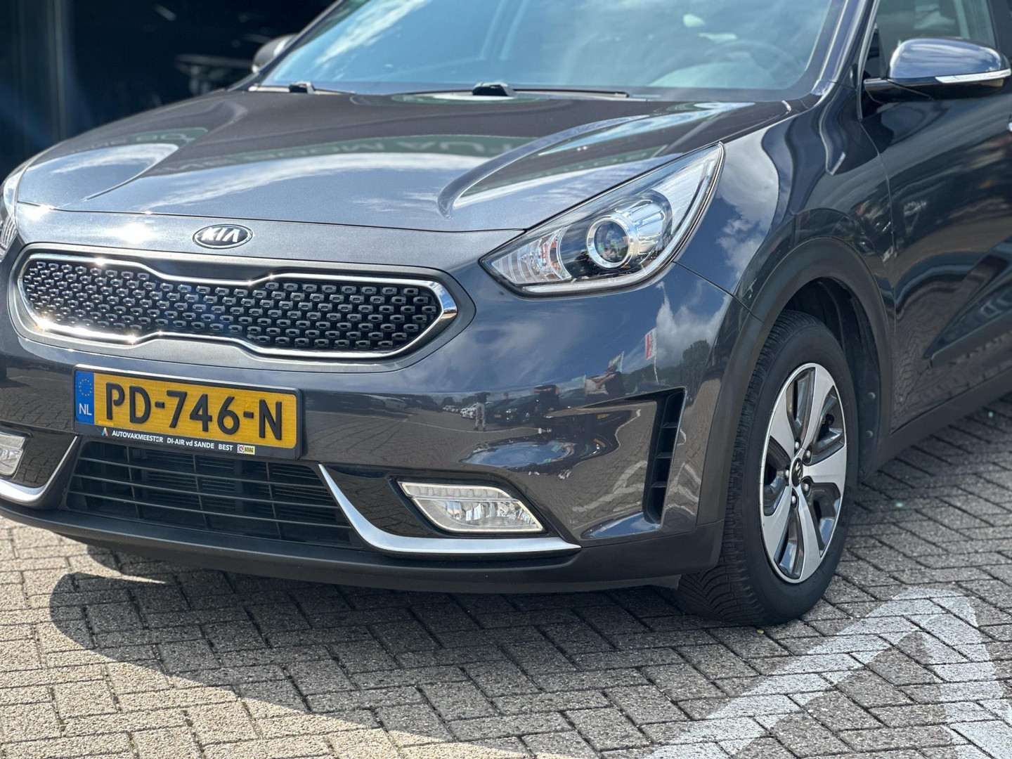 Kia