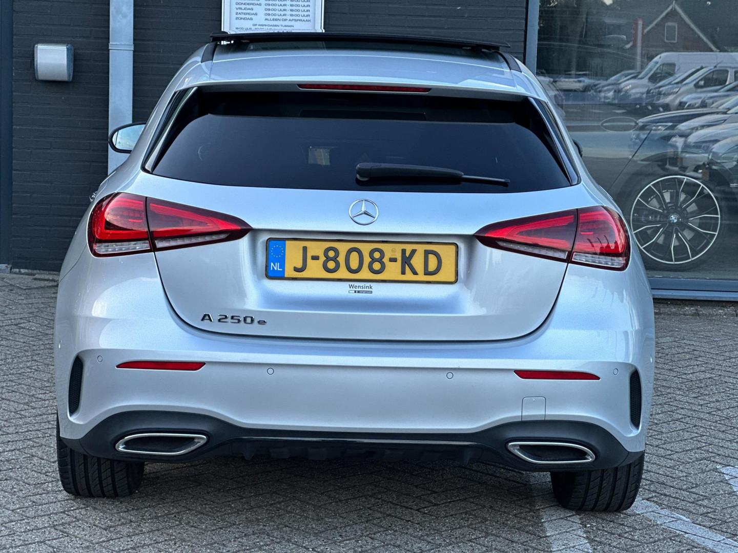 Mercedes-Benz Mercedes-Benz