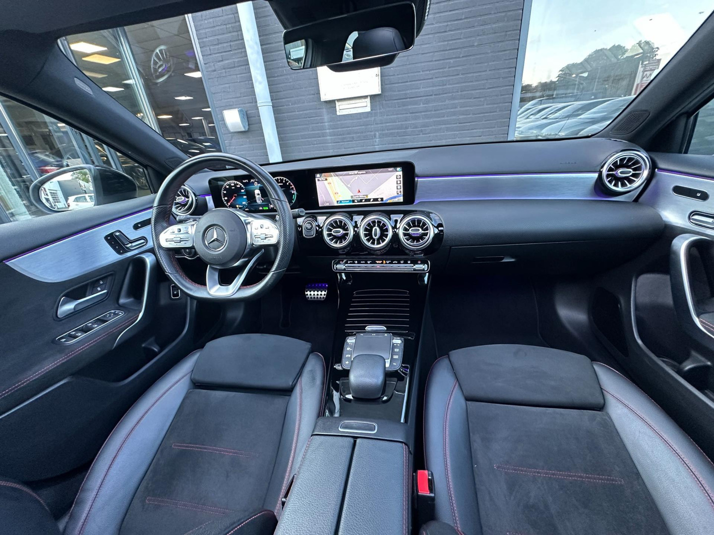 Mercedes-Benz Mercedes-Benz