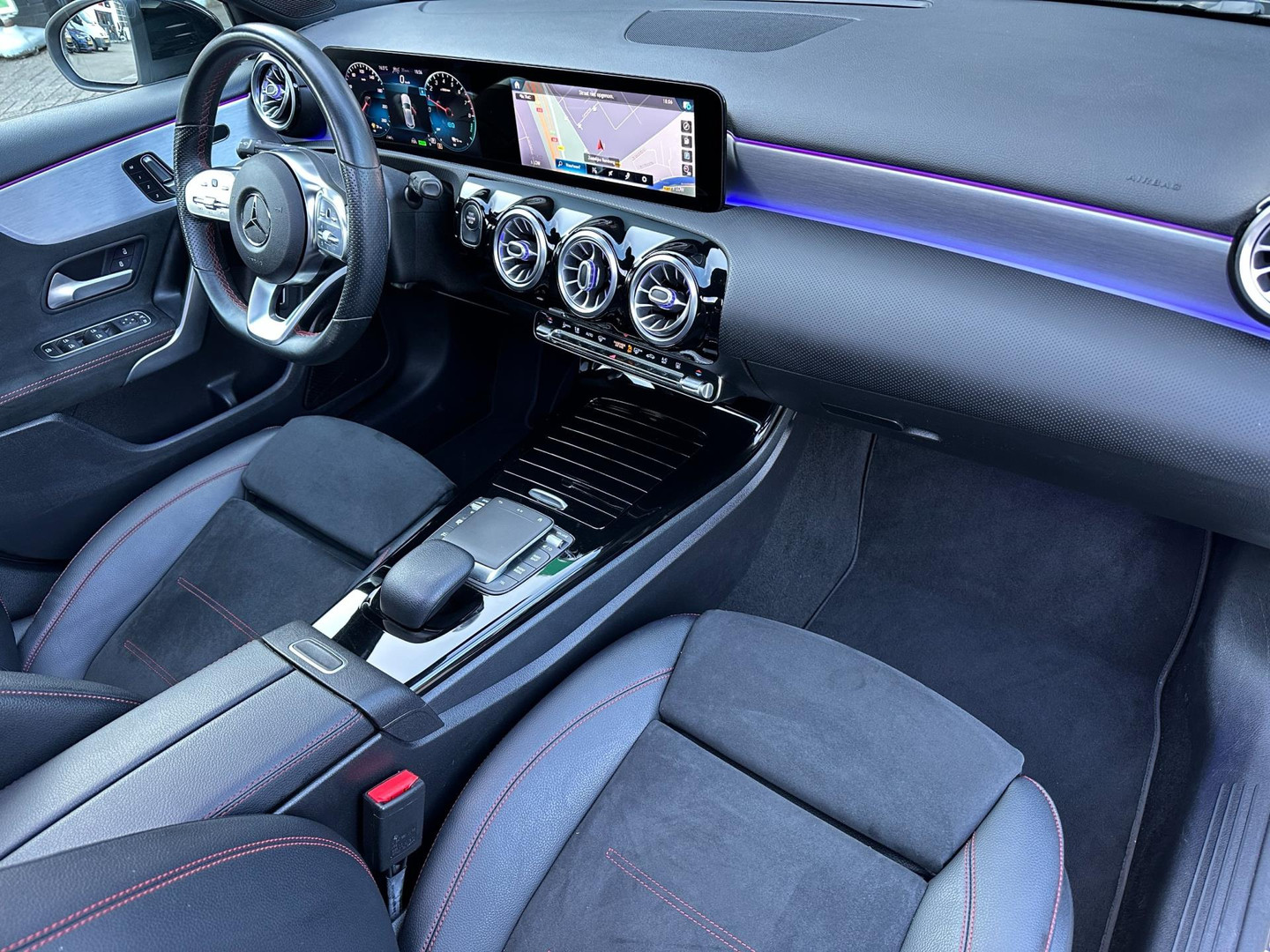 Mercedes-Benz Mercedes-Benz