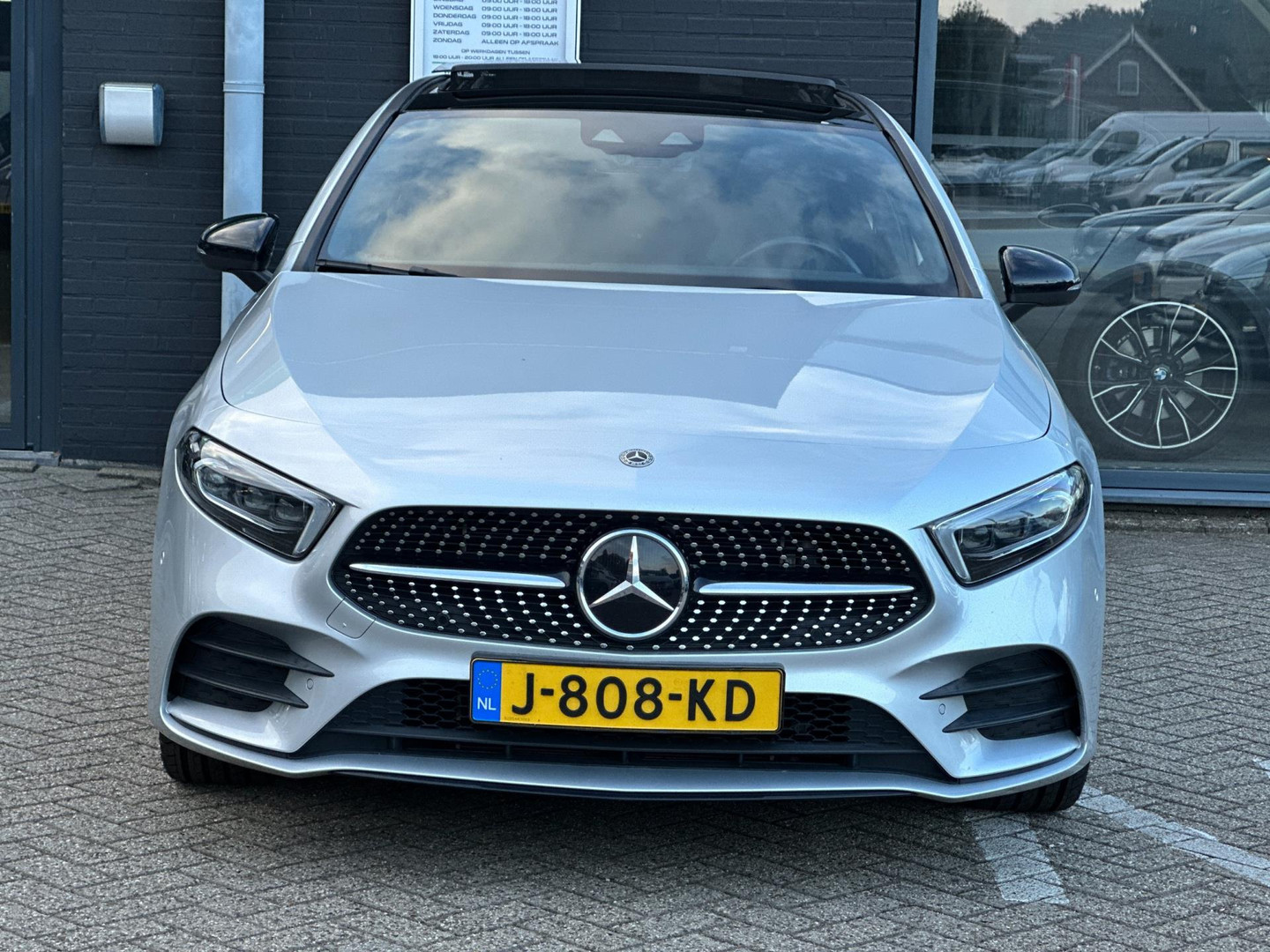 Mercedes-Benz Mercedes-Benz