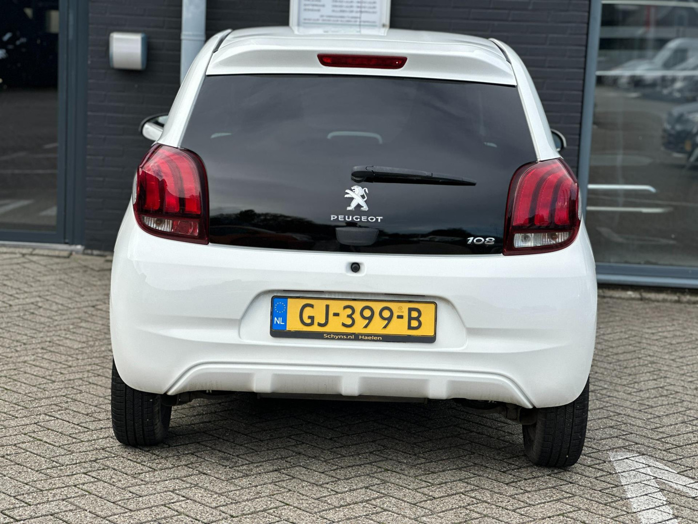Peugeot