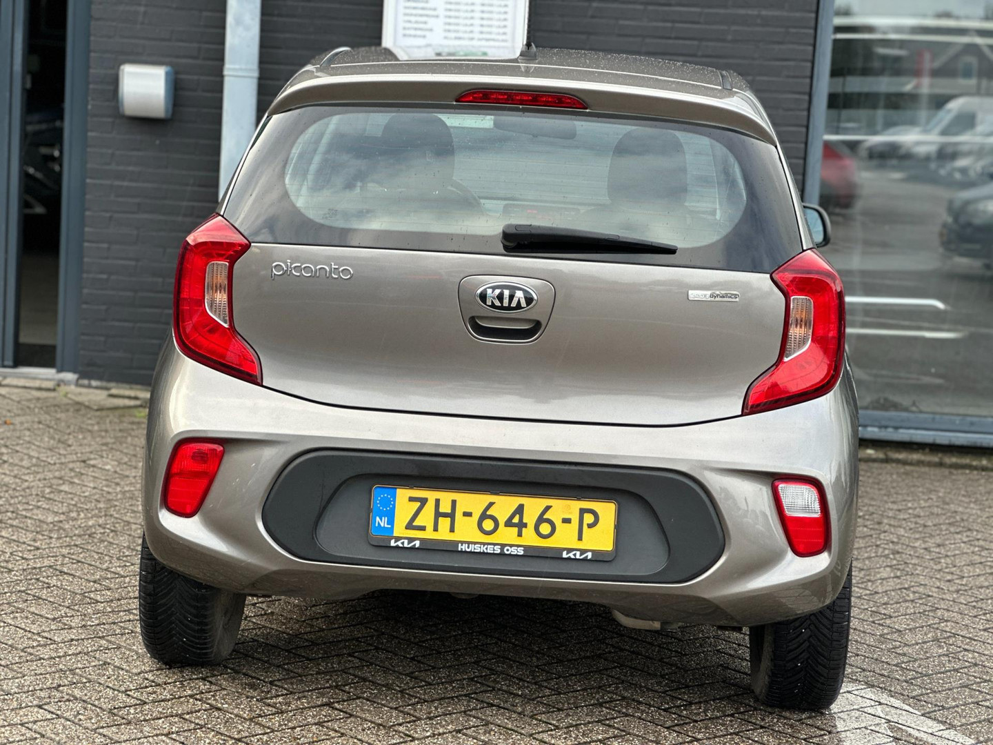 Kia