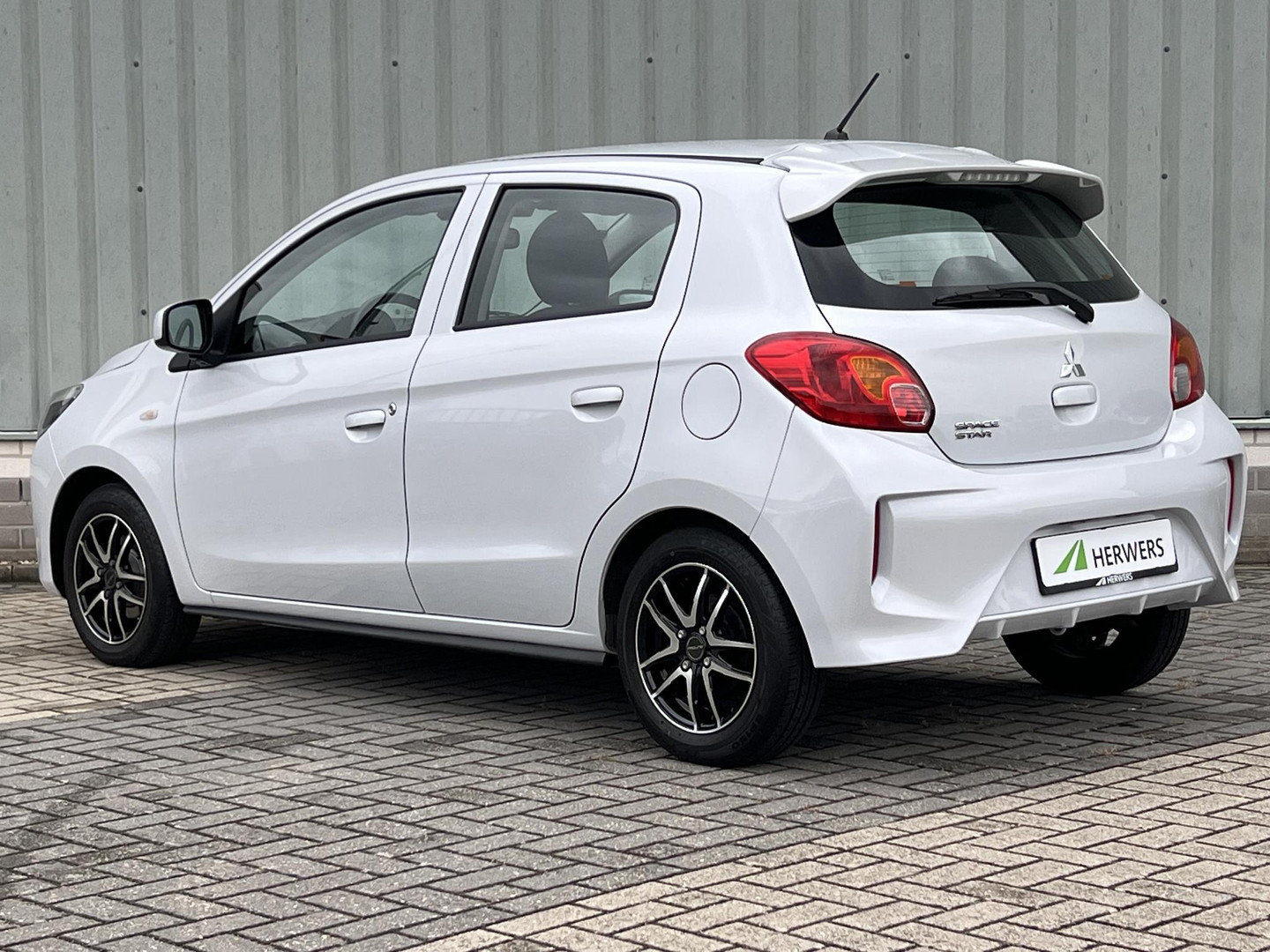 Mitsubishi Mitsubishi