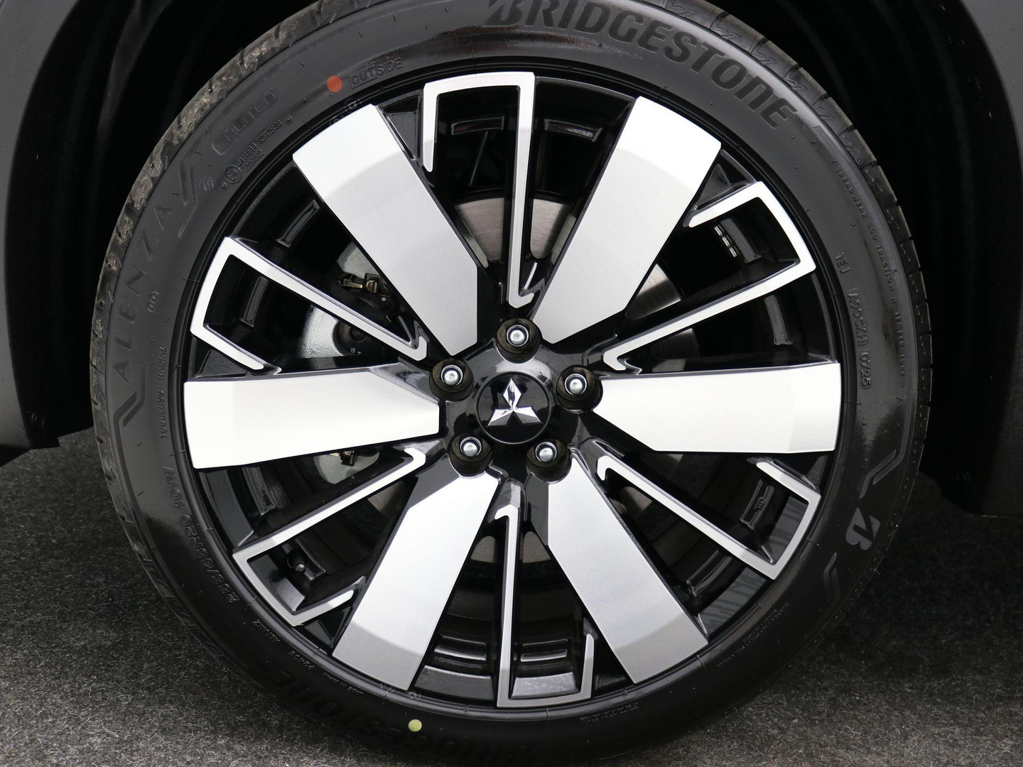 Mitsubishi Mitsubishi