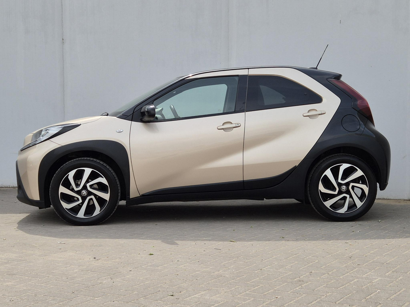 Toyota Toyota