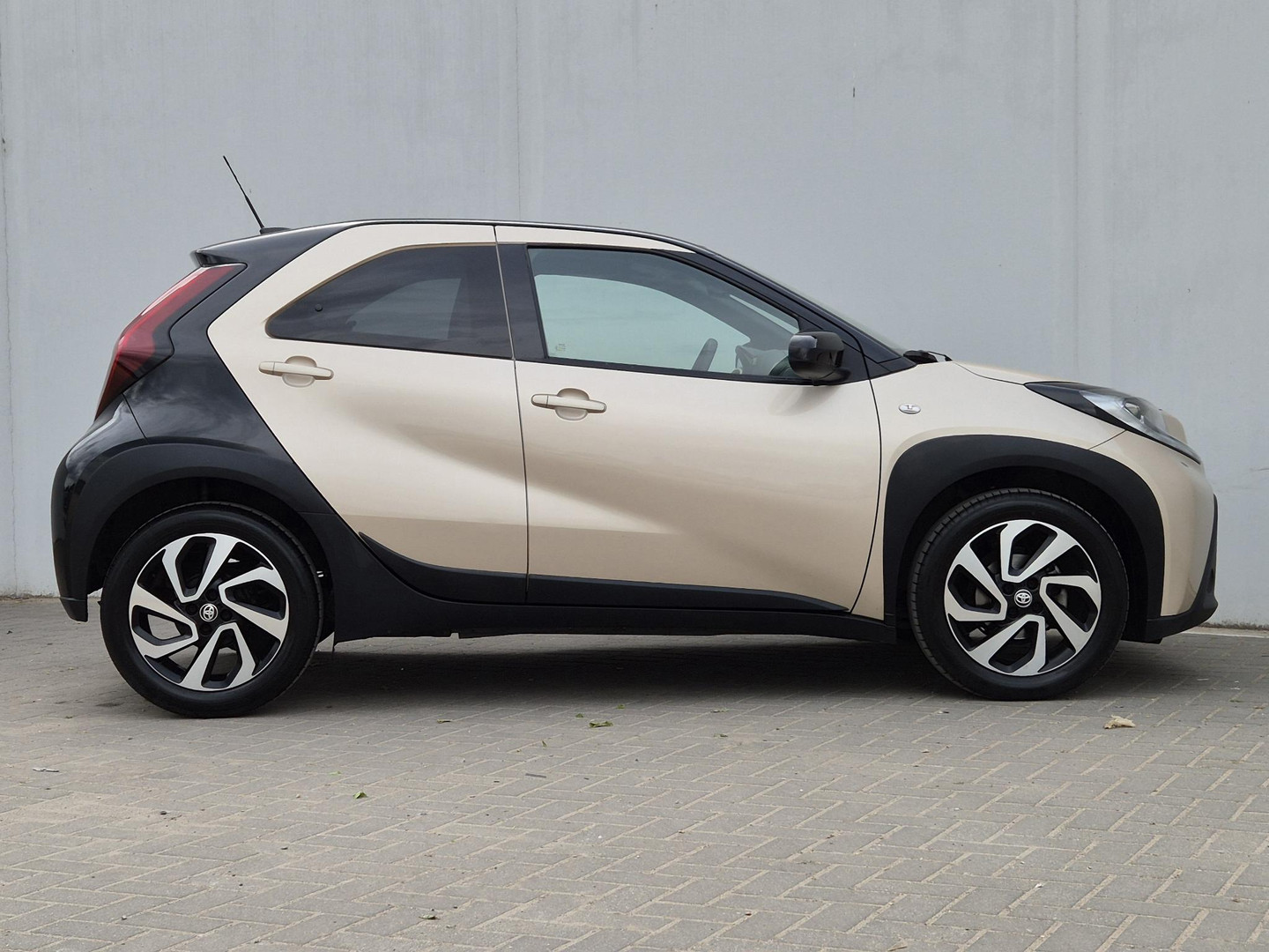 Toyota Toyota