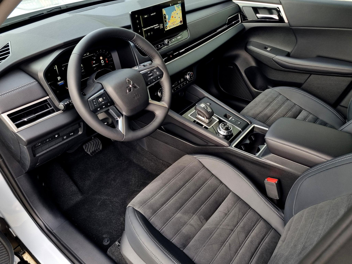 Mitsubishi Mitsubishi