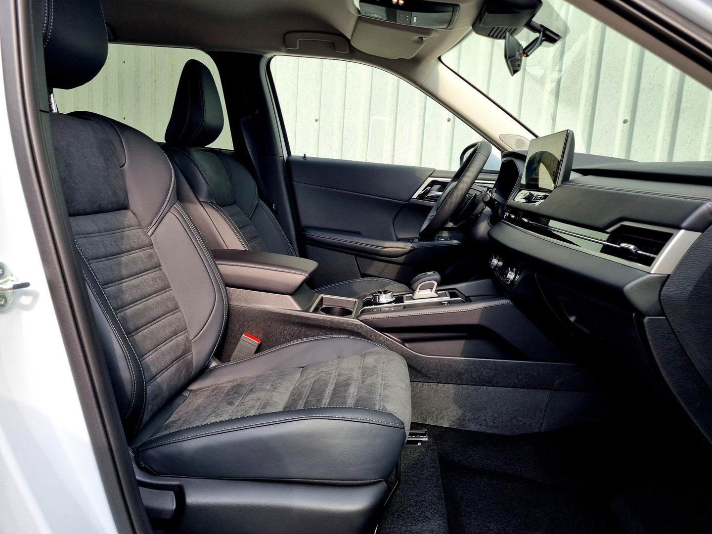 Mitsubishi Mitsubishi