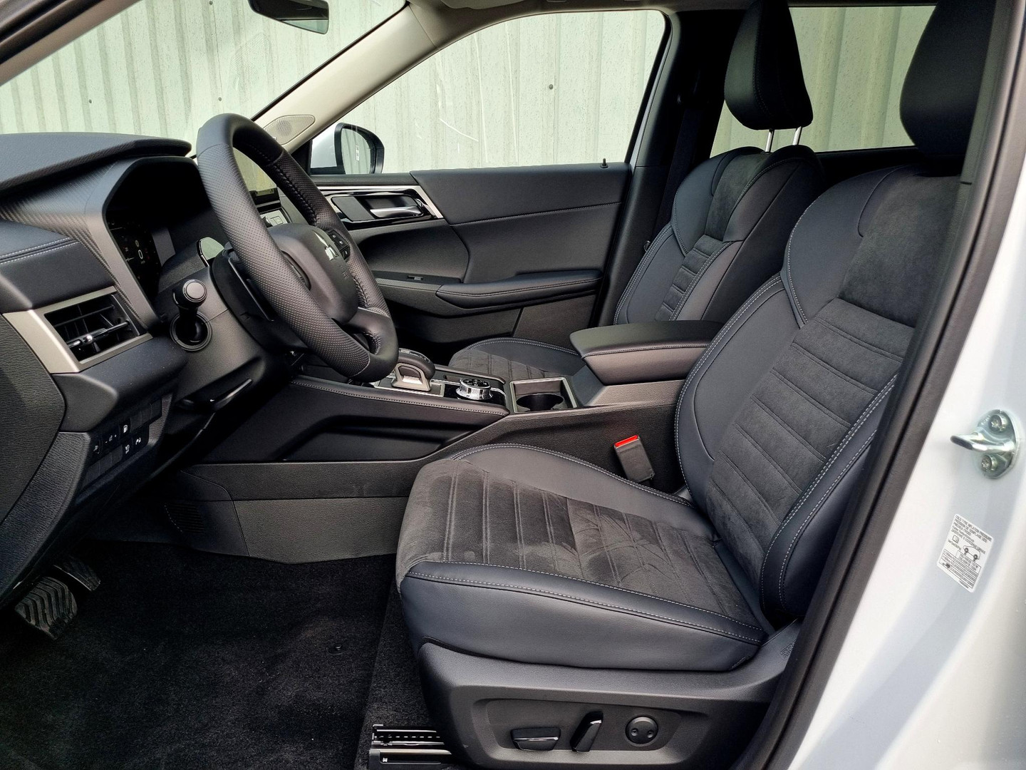 Mitsubishi Mitsubishi