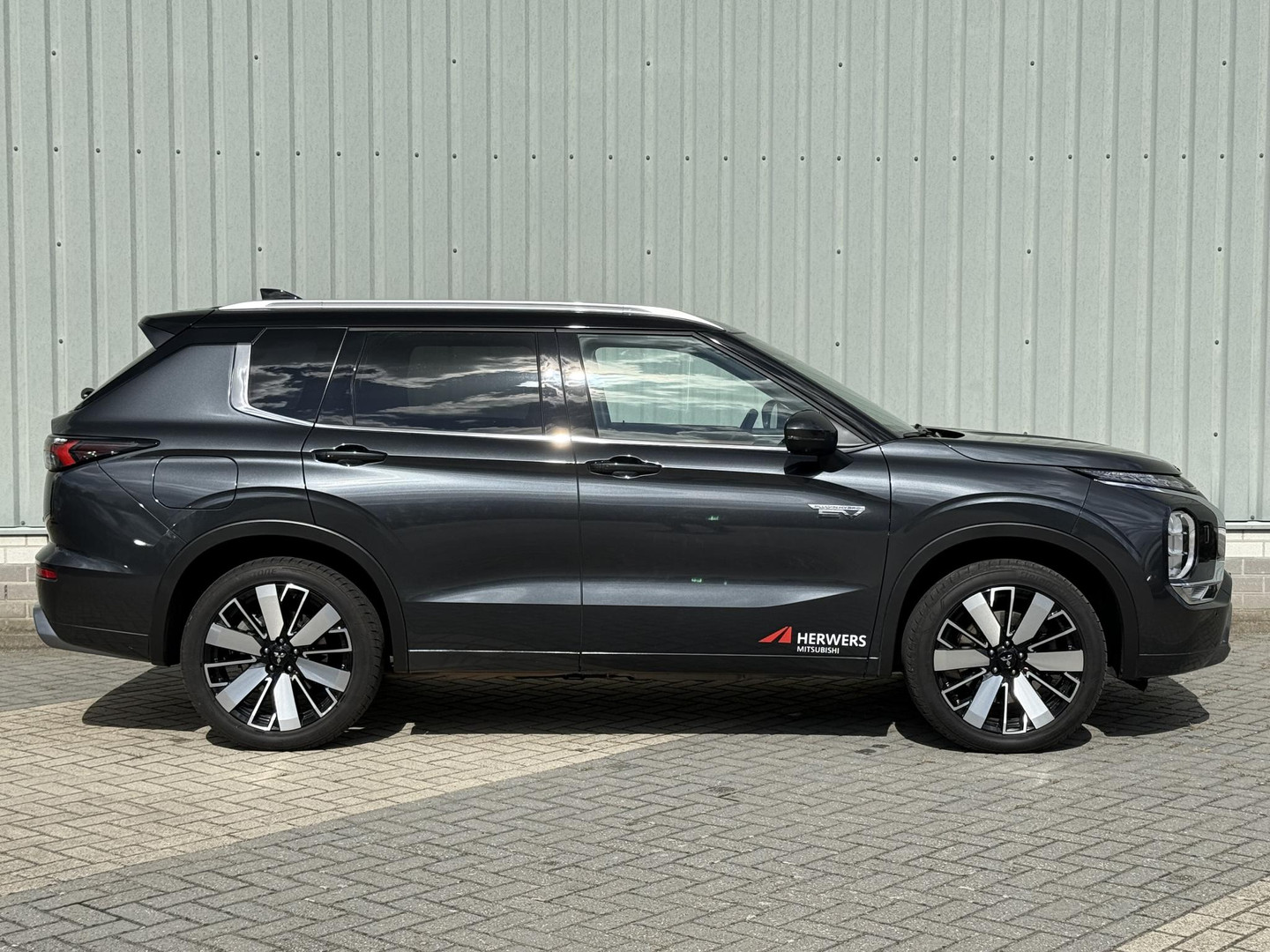 Mitsubishi Mitsubishi