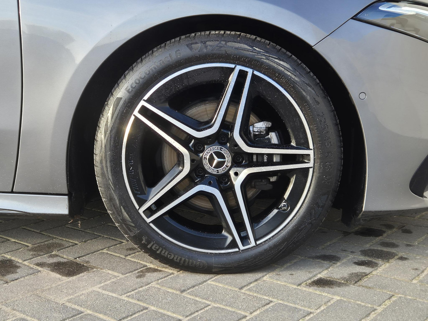 Mercedes-Benz Mercedes-Benz