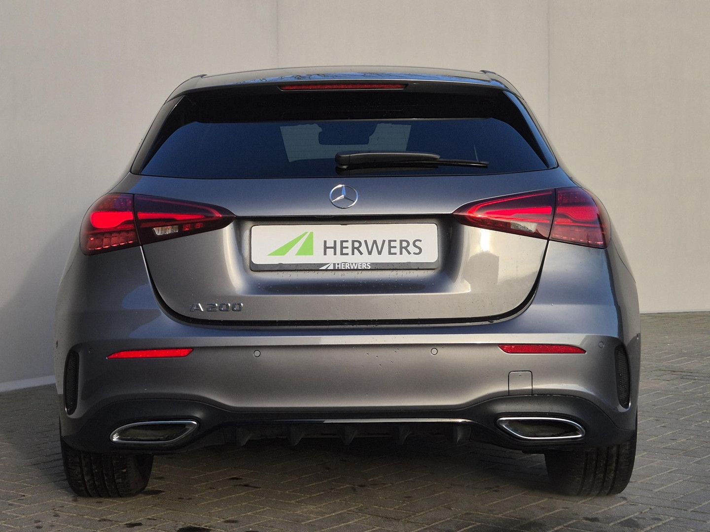 Mercedes-Benz Mercedes-Benz