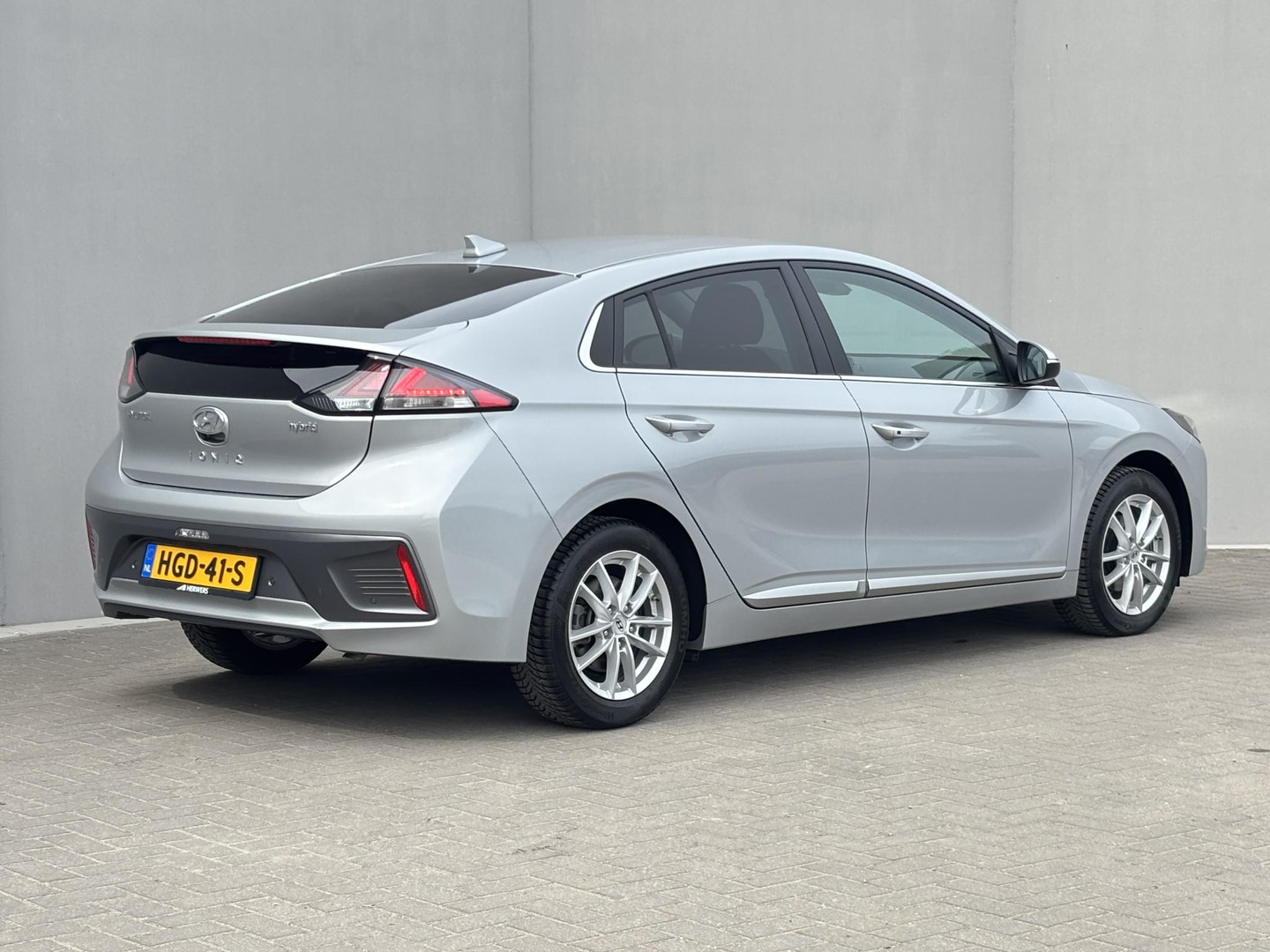 Hyundai Ioniq