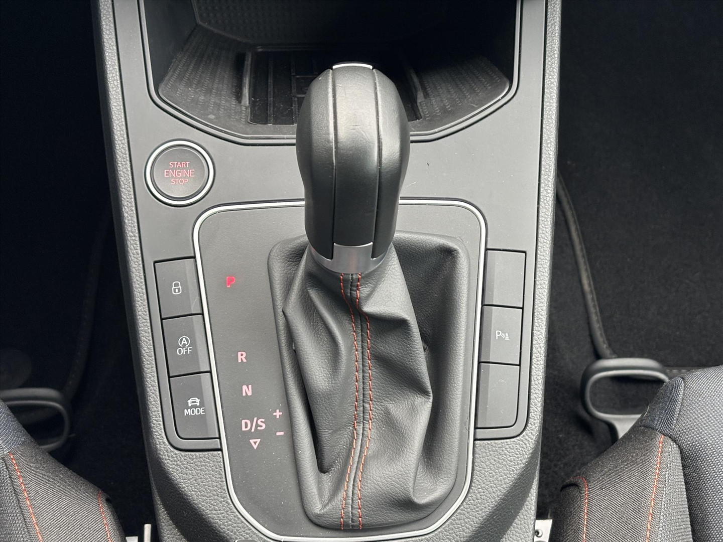 SEAT SEAT