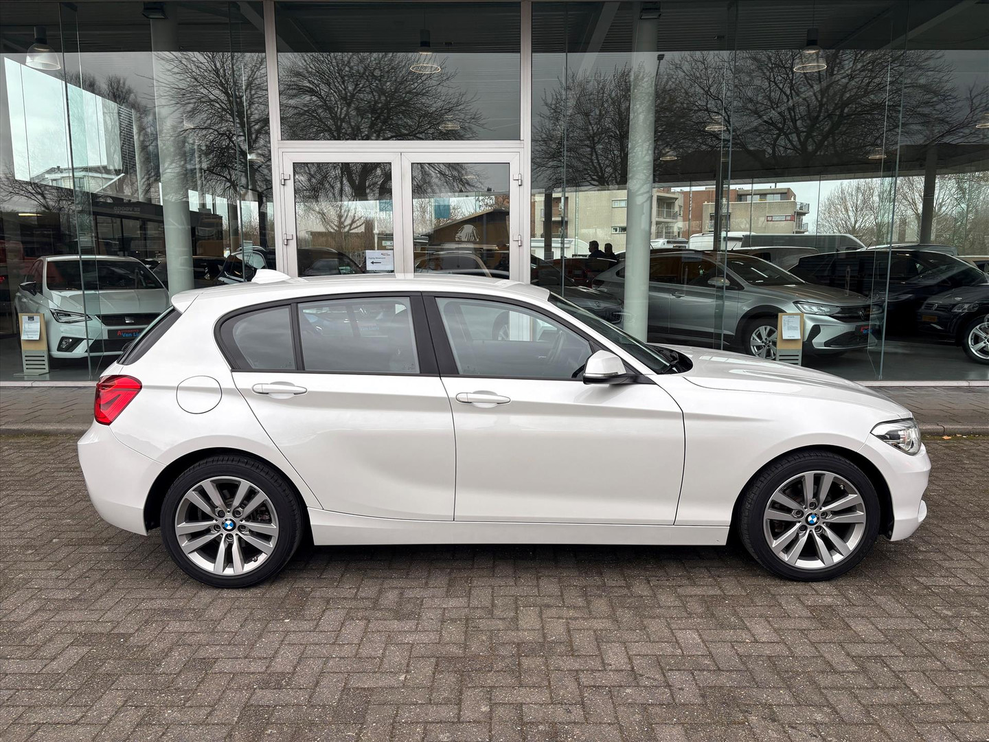 BMW BMW