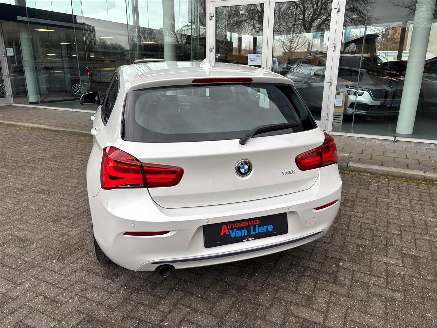 BMW BMW