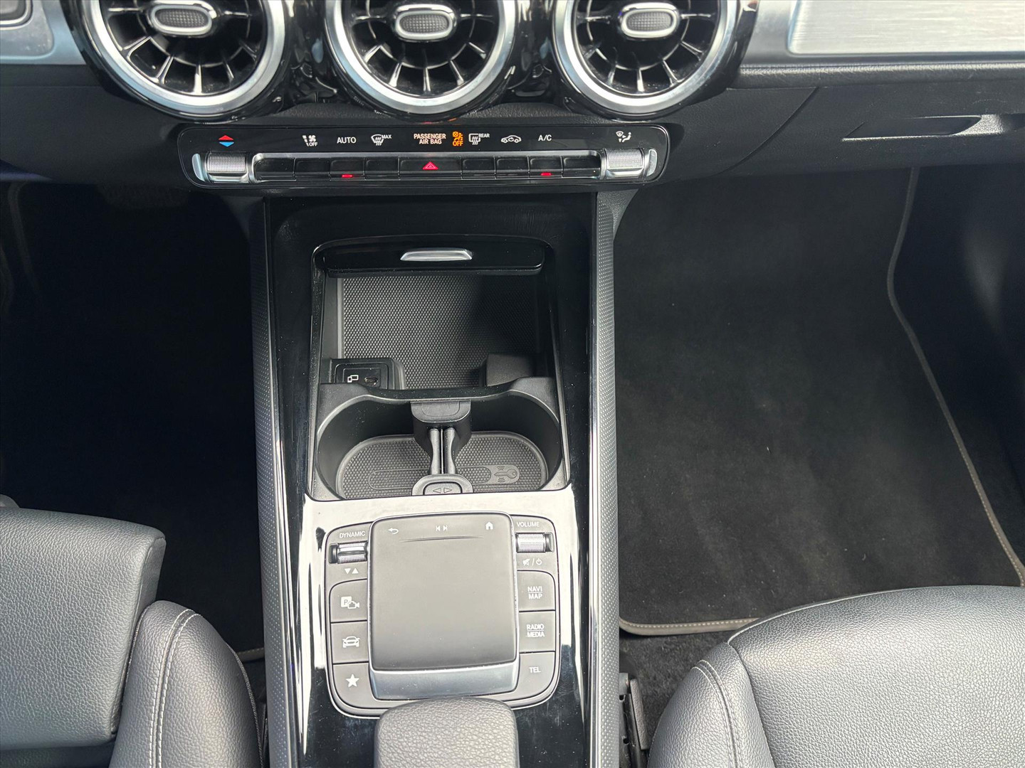 Mercedes-Benz Mercedes-Benz