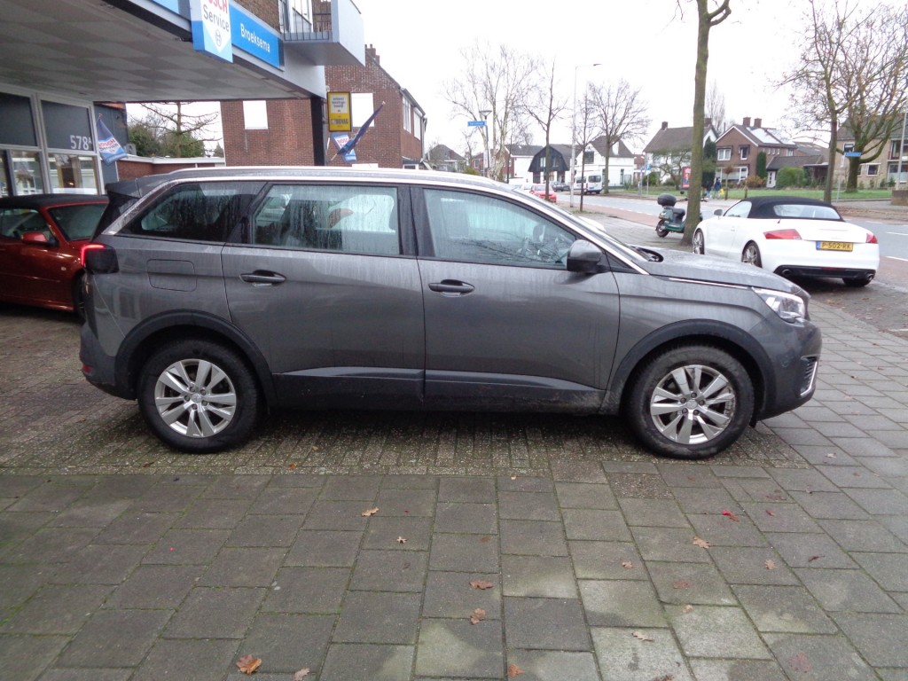 Peugeot