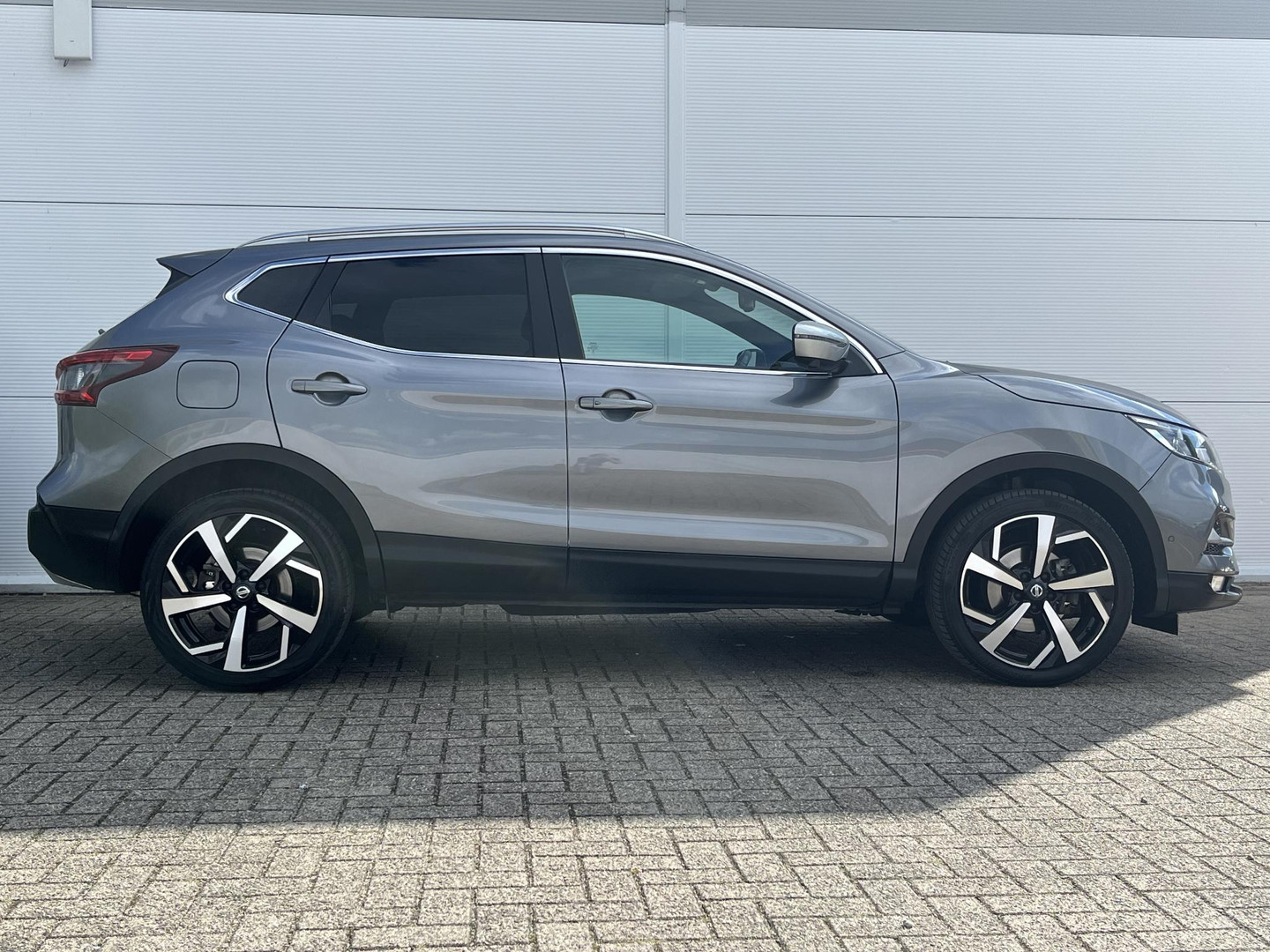 Nissan Nissan
