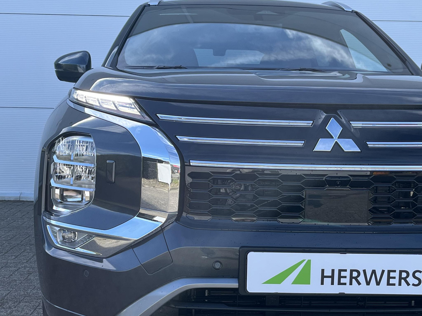 Mitsubishi Mitsubishi