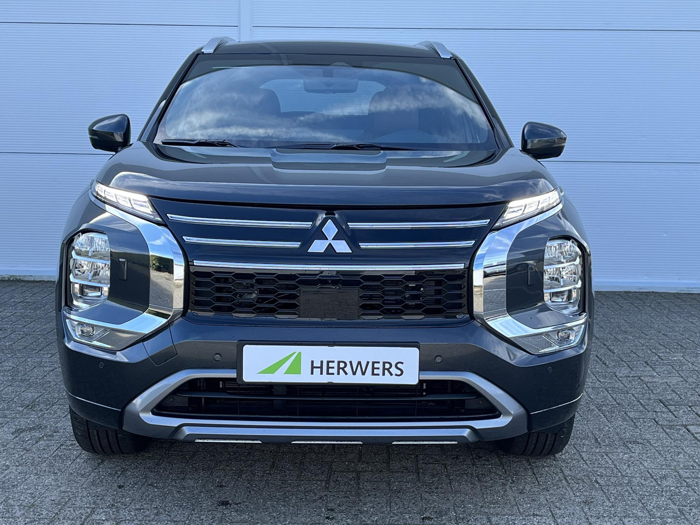 Mitsubishi Mitsubishi