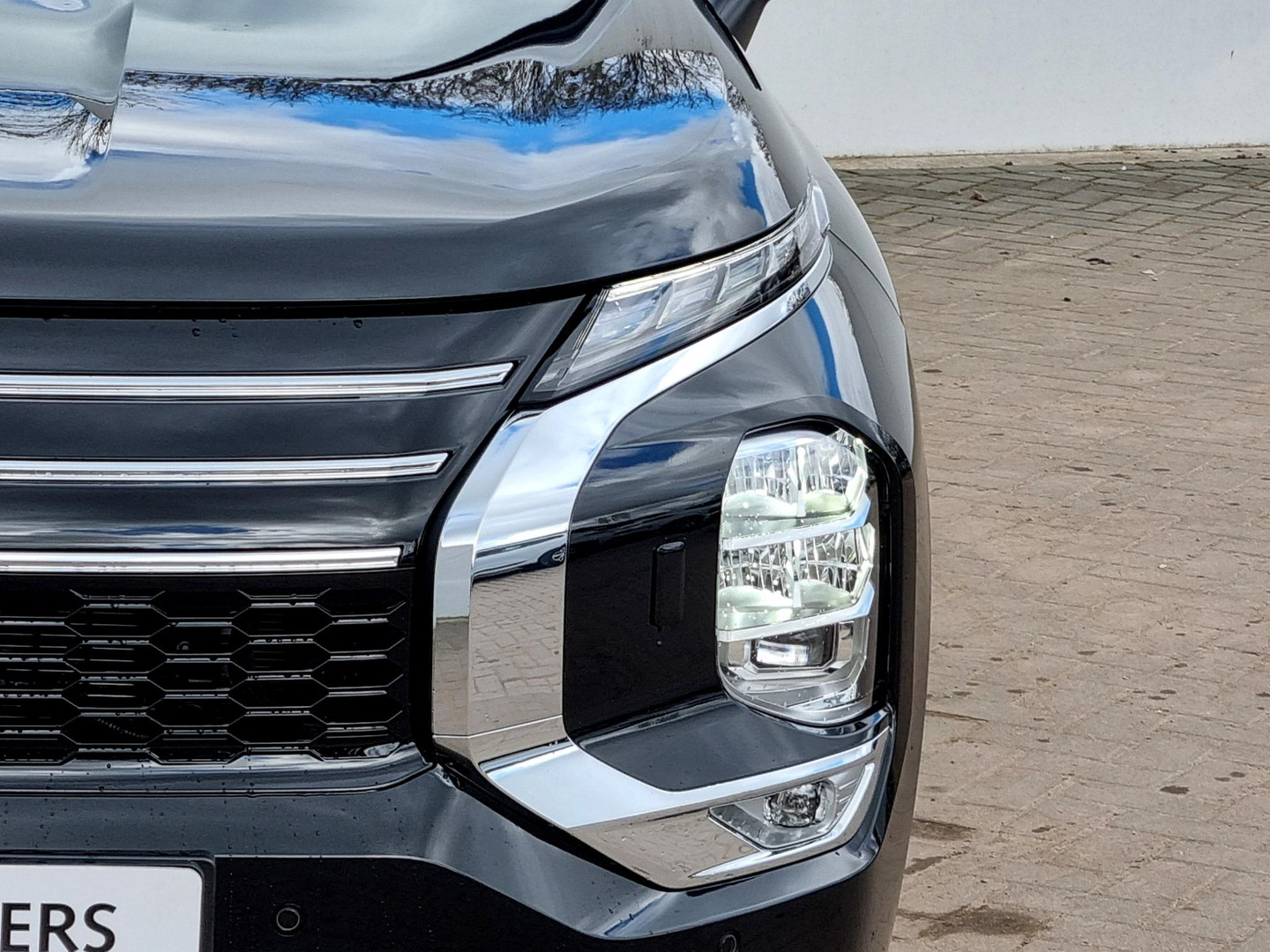 Mitsubishi Mitsubishi