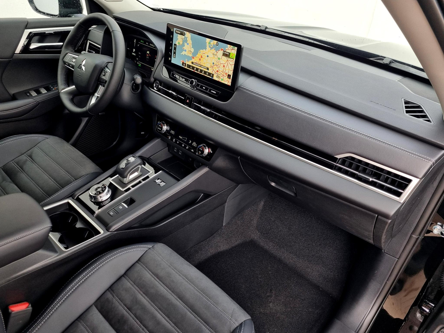 Mitsubishi Mitsubishi