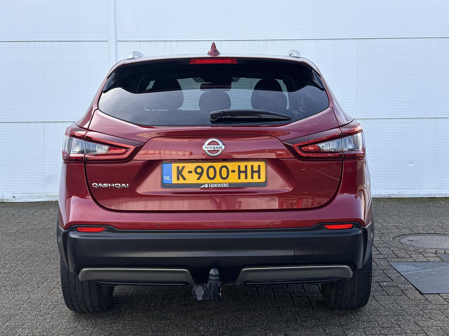 Nissan Nissan