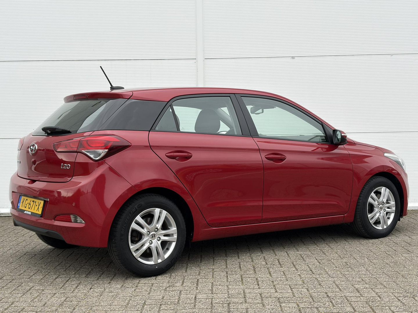 Hyundai i20