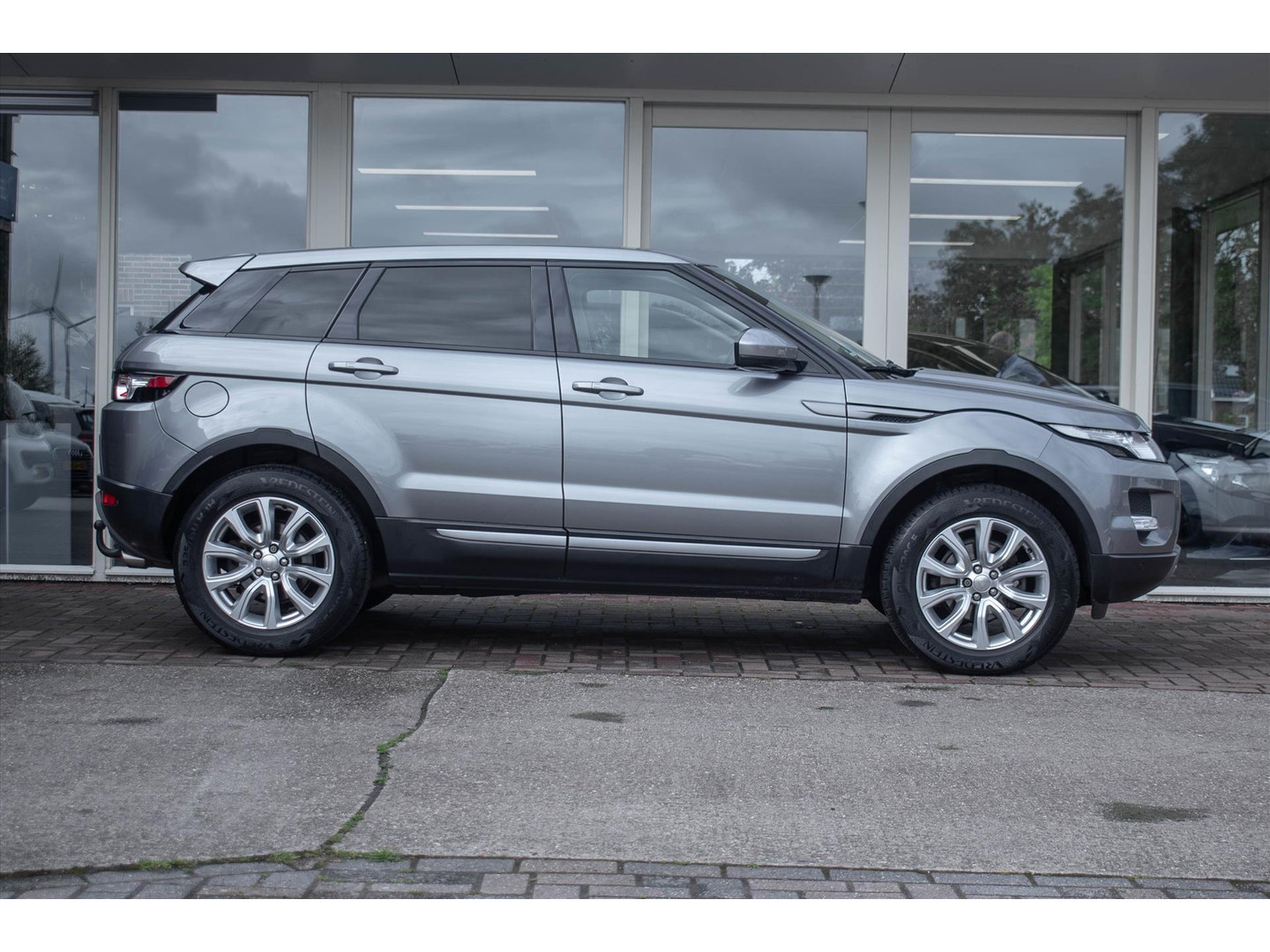 Land Rover Land Rover