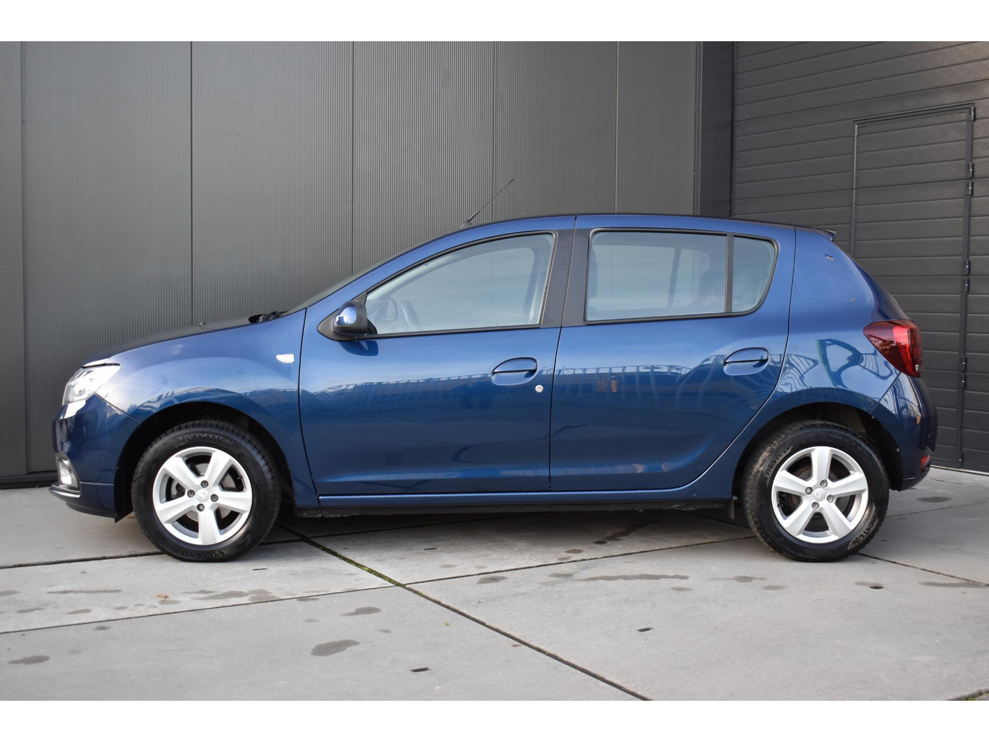 Dacia Dacia