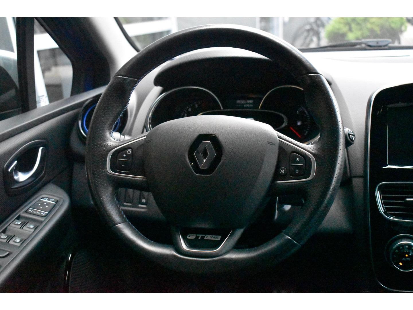Renault Renault