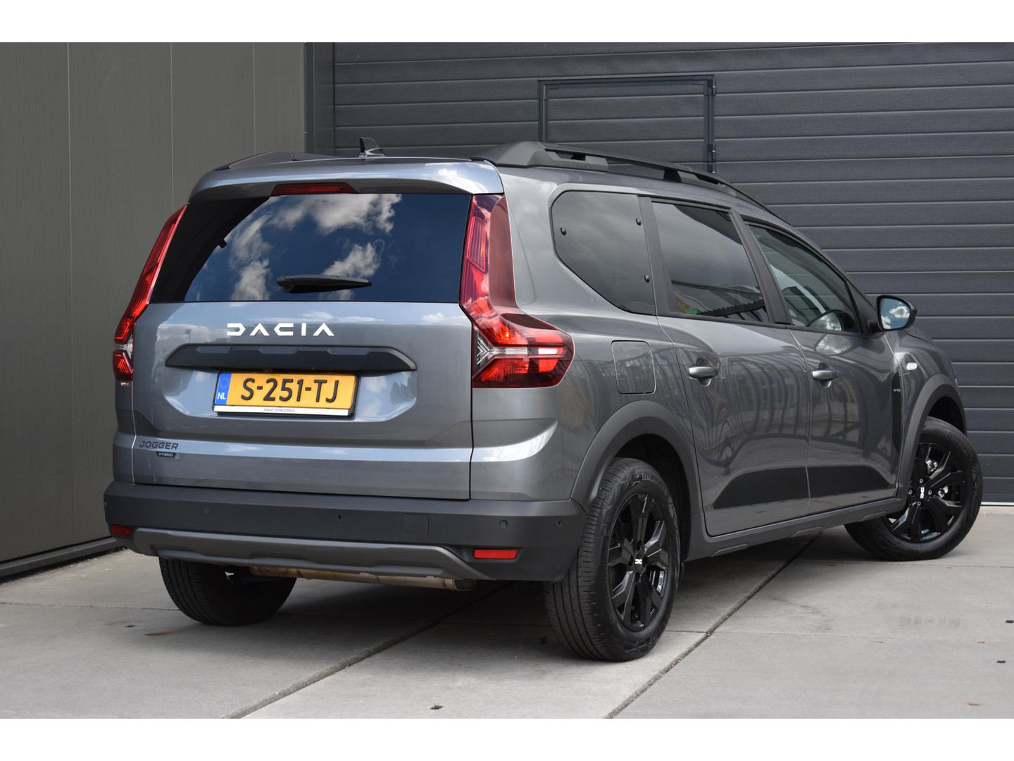 Dacia Dacia