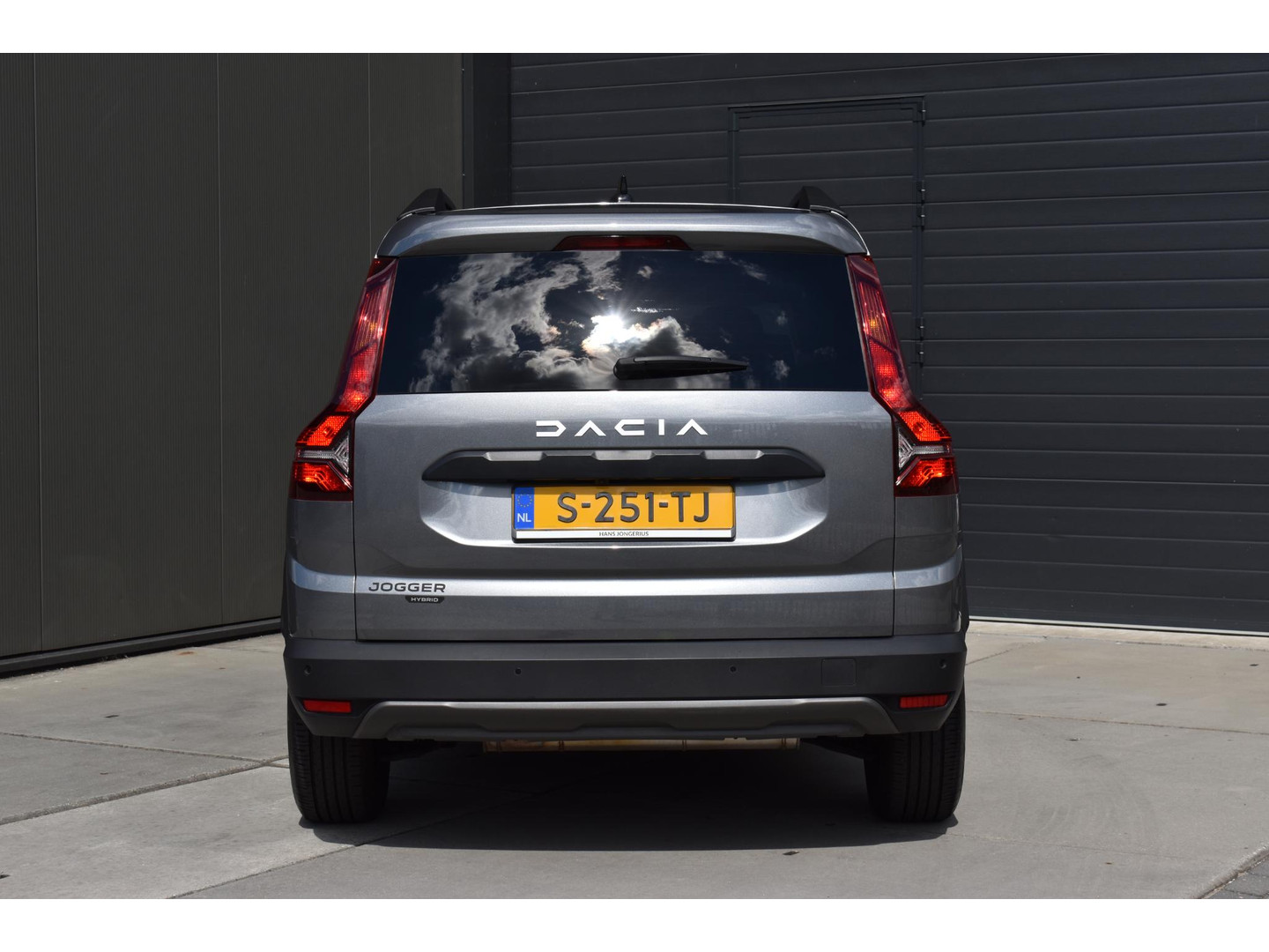 Dacia Dacia