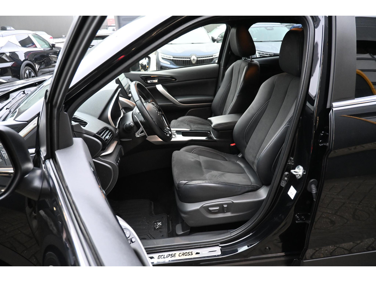 Mitsubishi Mitsubishi