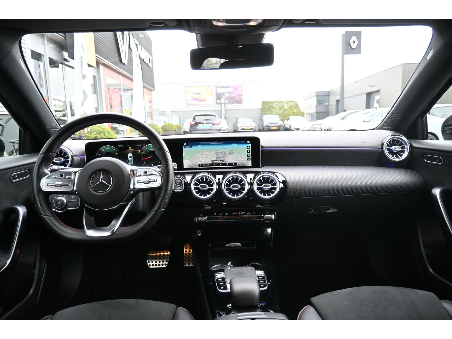 Mercedes-Benz Mercedes-Benz