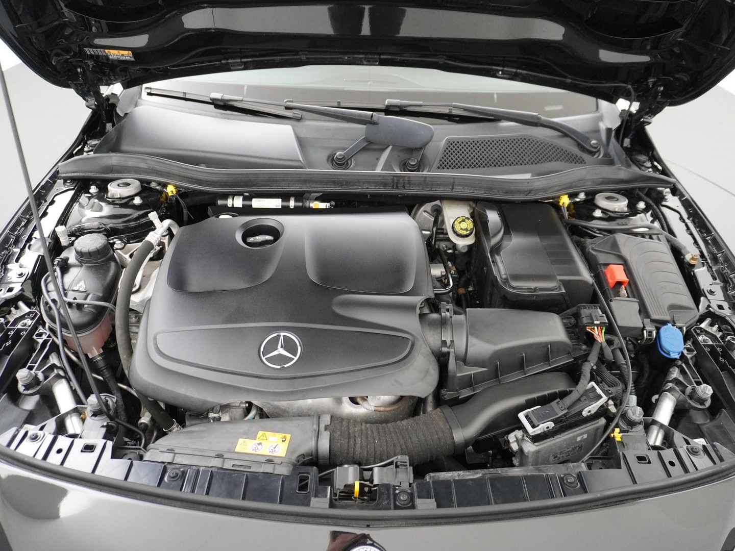 Mercedes-Benz Mercedes-Benz